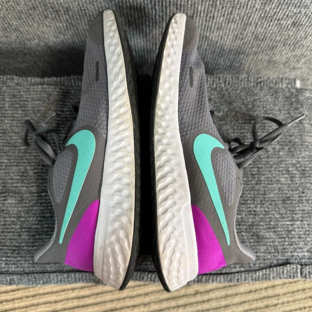 Nike Revolution 5 Womens Running Shoes Grey Teal Pink BQ3204-013 Sz 6.5